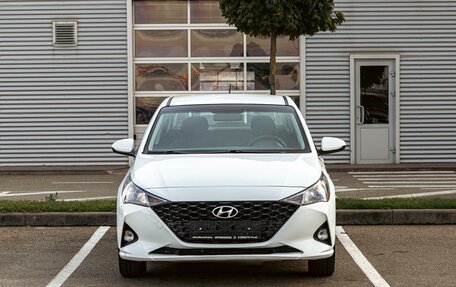 Hyundai Solaris II рестайлинг, 2021 год, 1 225 000 рублей, 2 фотография