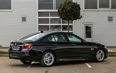 BMW 5 серия, 2017 год, 1 635 000 рублей, 6 фотография