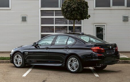 BMW 5 серия, 2017 год, 1 635 000 рублей, 4 фотография