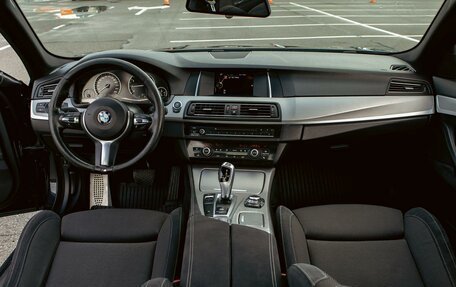 BMW 5 серия, 2017 год, 1 635 000 рублей, 16 фотография