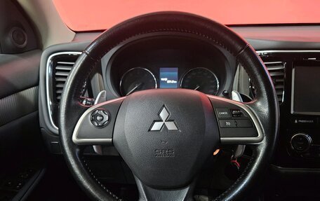 Mitsubishi Outlander III рестайлинг 3, 2014 год, 1 549 000 рублей, 12 фотография