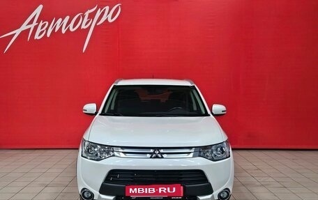 Mitsubishi Outlander III рестайлинг 3, 2014 год, 1 549 000 рублей, 8 фотография