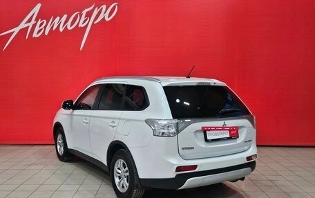 Mitsubishi Outlander III рестайлинг 3, 2014 год, 1 549 000 рублей, 3 фотография