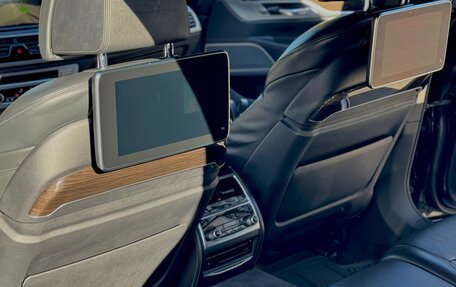 BMW 7 серия, 2017 год, 3 980 000 рублей, 8 фотография