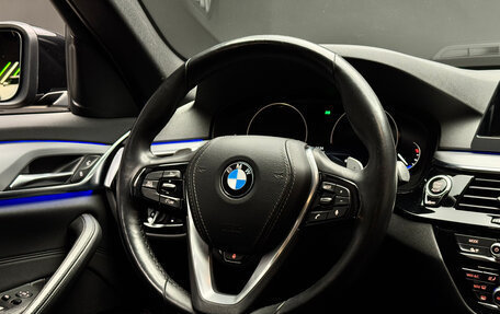 BMW 5 серия, 2019 год, 3 300 000 рублей, 16 фотография