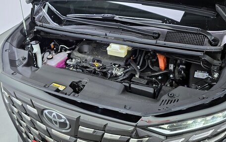 Toyota Alphard, 2024 год, 17 790 000 рублей, 6 фотография