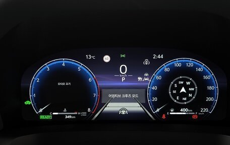 Toyota Alphard, 2024 год, 17 790 000 рублей, 19 фотография