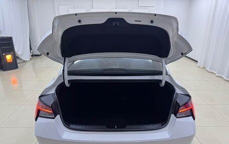 Hyundai Elantra, 2022 год, 1 100 013 рублей, 17 фотография