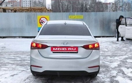 Hyundai Solaris II рестайлинг, 2017 год, 739 999 рублей, 4 фотография