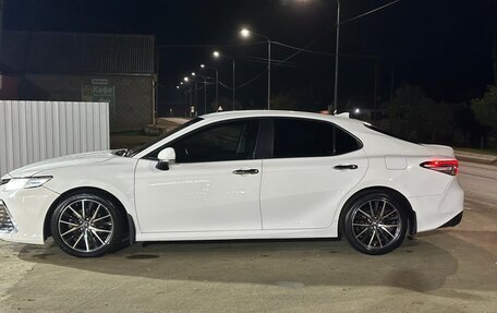 Toyota Camry, 2018 год, 1 799 999 рублей, 7 фотография