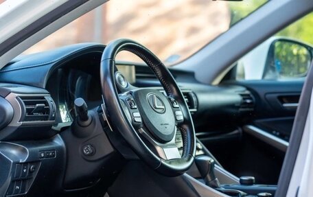 Lexus IS III, 2019 год, 2 020 000 рублей, 19 фотография