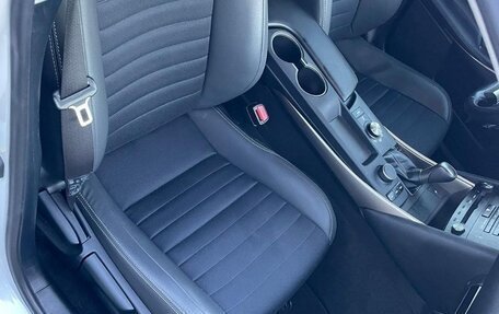 Lexus IS III, 2019 год, 2 020 000 рублей, 30 фотография