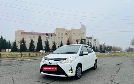 Toyota Vitz, 2017 год, 1 249 999 рублей, 2 фотография