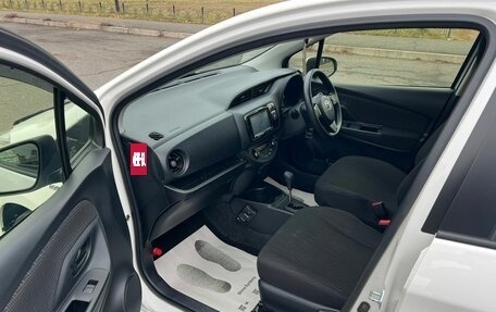 Toyota Vitz, 2017 год, 1 249 999 рублей, 10 фотография