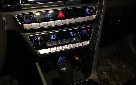 Hyundai Sonata VII, 2017 год, 1 400 000 рублей, 6 фотография