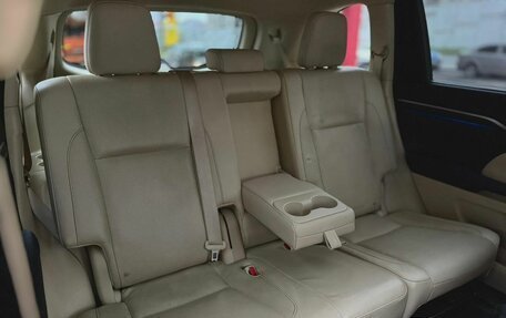 Toyota Highlander III, 2014 год, 2 635 000 рублей, 14 фотография