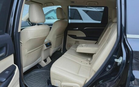 Toyota Highlander III, 2014 год, 2 635 000 рублей, 10 фотография