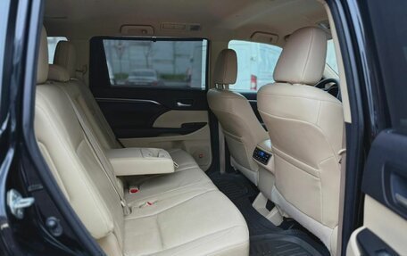Toyota Highlander III, 2014 год, 2 635 000 рублей, 13 фотография