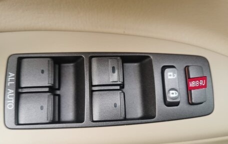 Lexus LX III, 2011 год, 4 800 000 рублей, 27 фотография