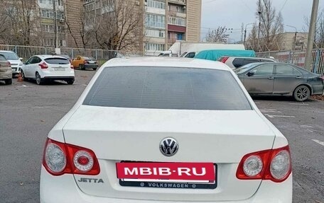 Volkswagen Jetta VI, 2010 год, 575 000 рублей, 4 фотография