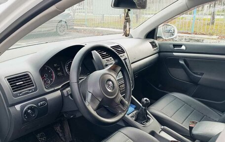 Volkswagen Jetta VI, 2010 год, 575 000 рублей, 6 фотография