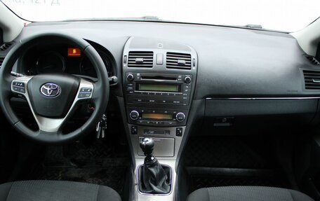 Toyota Avensis III рестайлинг, 2009 год, 919 000 рублей, 7 фотография