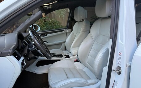 Porsche Macan I рестайлинг, 2016 год, 4 200 000 рублей, 2 фотография