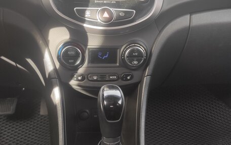 Hyundai Solaris II рестайлинг, 2014 год, 1 189 000 рублей, 22 фотография