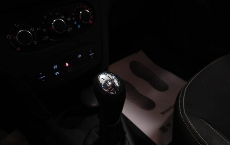 Renault Logan II, 2016 год, 558 000 рублей, 12 фотография