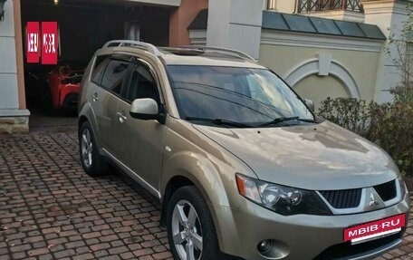 Mitsubishi Outlander III рестайлинг 3, 2007 год, 1 325 255 рублей, 2 фотография