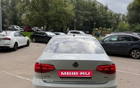 Volkswagen Jetta VI, 2016 год, 1 370 000 рублей, 2 фотография