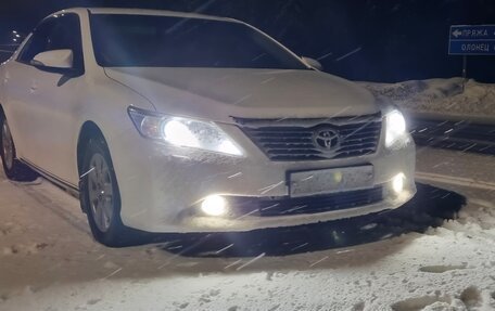 Toyota Camry, 2012 год, 1 530 000 рублей, 6 фотография