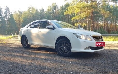 Toyota Camry, 2012 год, 1 530 000 рублей, 4 фотография