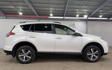 Toyota RAV4, 2016 год, 2 349 000 рублей, 6 фотография