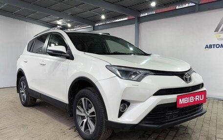 Toyota RAV4, 2016 год, 2 349 000 рублей, 7 фотография