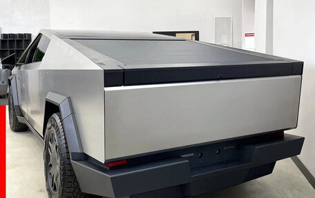 Tesla Cybertruck, 2024 год, 16 700 000 рублей, 3 фотография