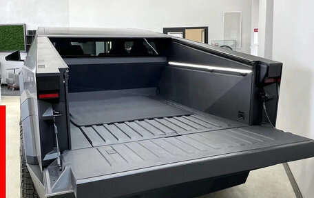 Tesla Cybertruck, 2024 год, 16 700 000 рублей, 4 фотография