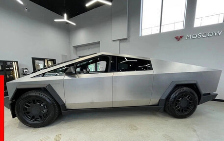 Tesla Cybertruck, 2024 год, 16 700 000 рублей, 2 фотография