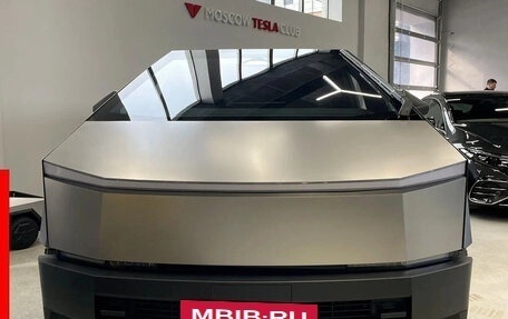 Tesla Cybertruck, 2024 год, 16 700 000 рублей, 6 фотография