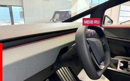 Tesla Cybertruck, 2024 год, 16 700 000 рублей, 10 фотография