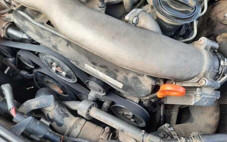 Volkswagen Touareg III, 2010 год, 1 050 000 рублей, 10 фотография