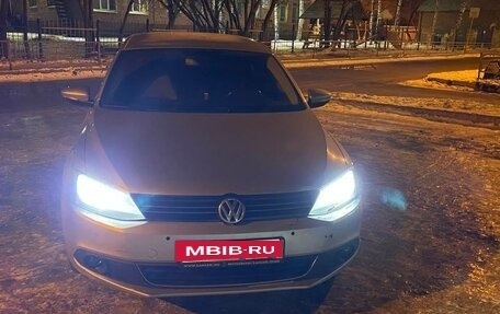 Volkswagen Jetta VI, 2012 год, 250 000 рублей, 5 фотография