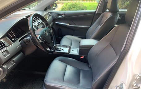 Toyota Camry, 2017 год, 2 000 000 рублей, 8 фотография