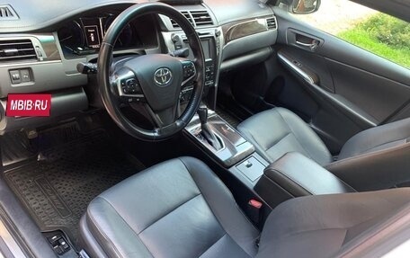 Toyota Camry, 2017 год, 2 000 000 рублей, 6 фотография