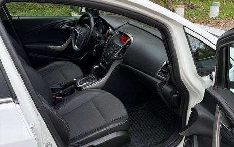 Opel Astra J, 2011 год, 520 000 рублей, 10 фотография