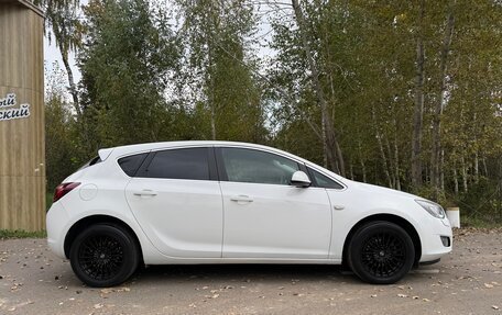 Opel Astra J, 2011 год, 520 000 рублей, 4 фотография