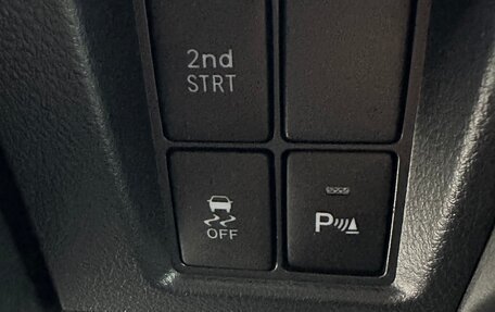 Toyota Land Cruiser Prado 150 рестайлинг 2, 2013 год, 3 450 000 рублей, 17 фотография