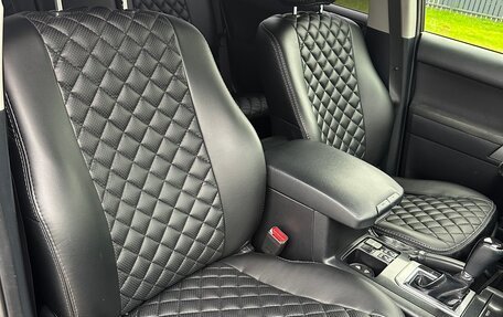 Toyota Land Cruiser Prado 150 рестайлинг 2, 2013 год, 3 450 000 рублей, 24 фотография