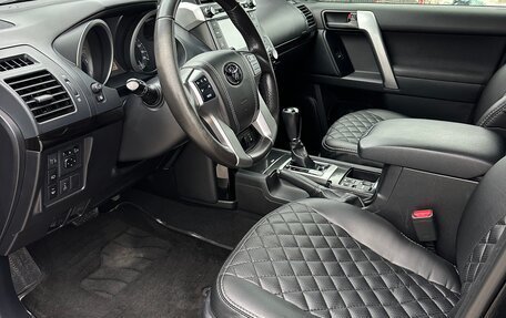 Toyota Land Cruiser Prado 150 рестайлинг 2, 2013 год, 3 450 000 рублей, 32 фотография