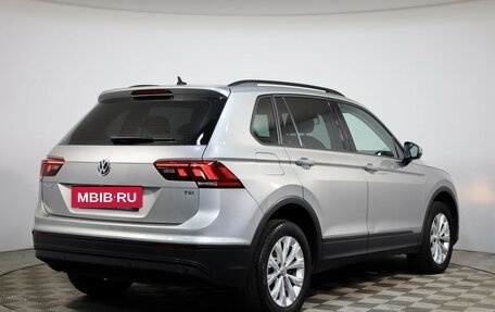 Volkswagen Tiguan II, 2018 год, 1 899 000 рублей, 5 фотография